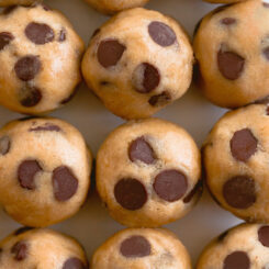 Healthy Chocolate Chip Cookie Balls