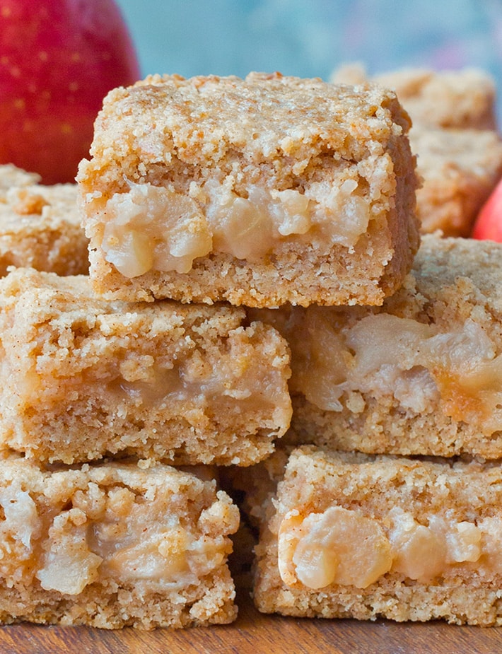 Vegan Apple Crumble Bars