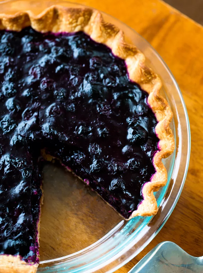 Healthy Blueberry Pie (Easy) - Dessert Done Light