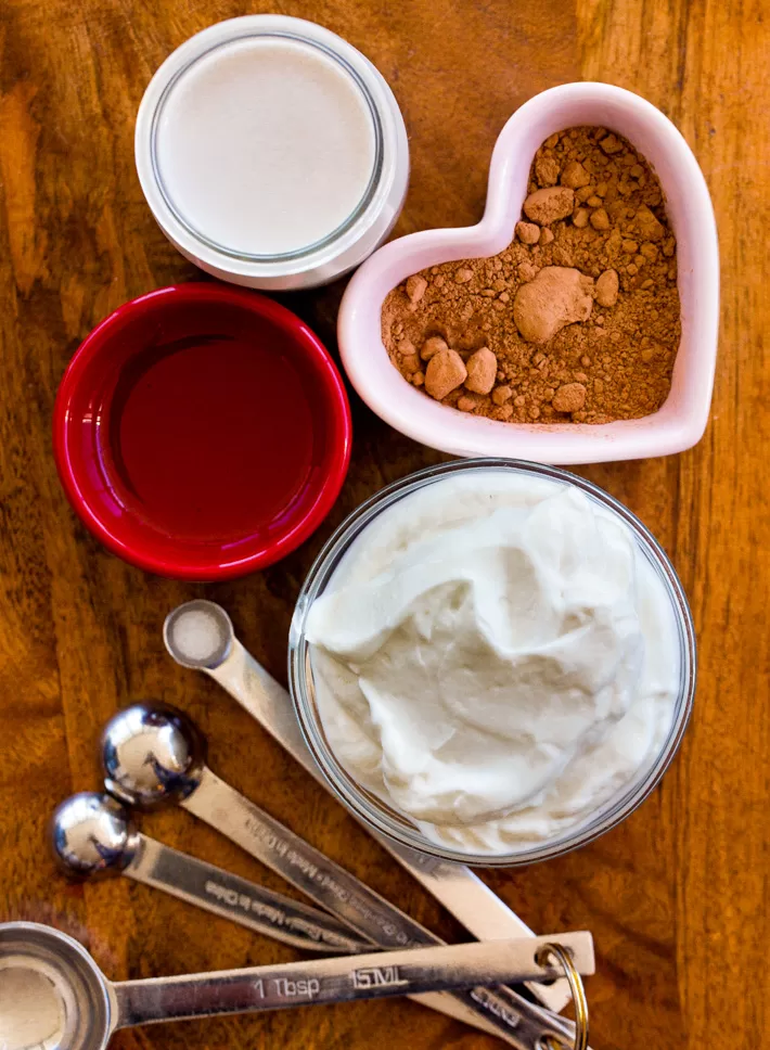 Ingredients for yogurt smoothie