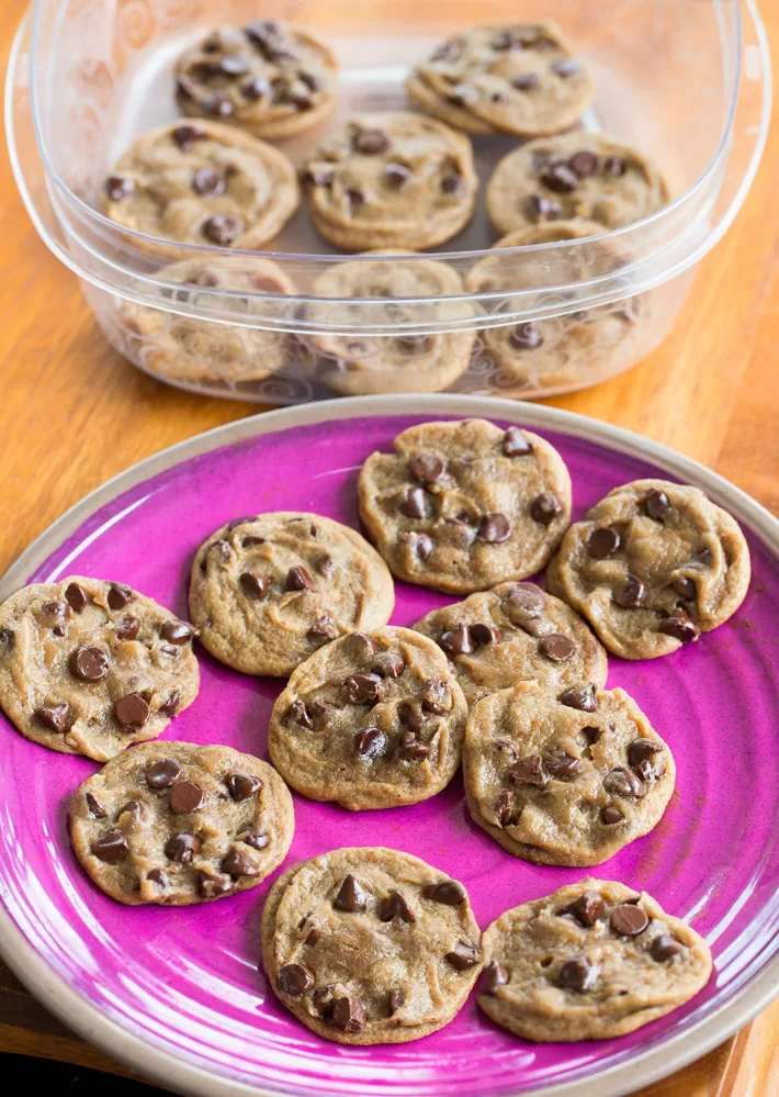 How to store chocolate chip cookies