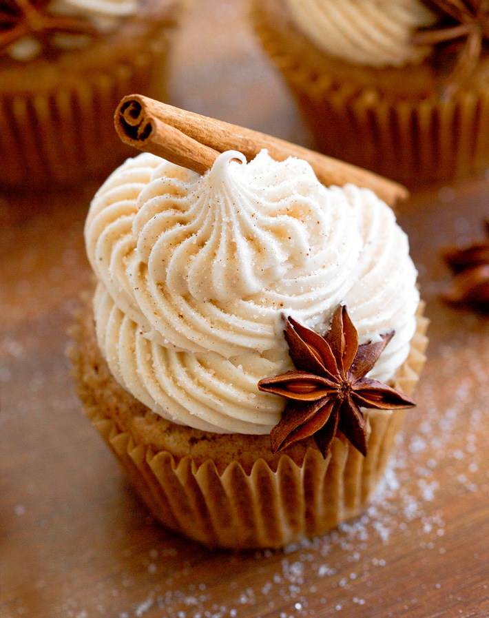 Chai Cupcake Decorating Swirled Frosting