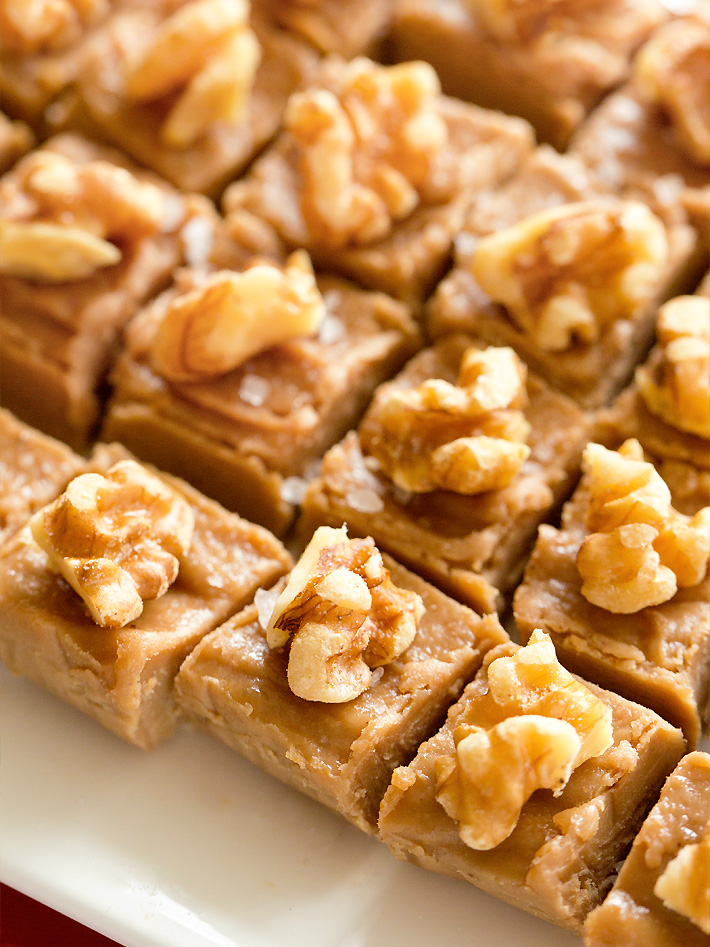 Vegan Maple Cashew Fudge Bites