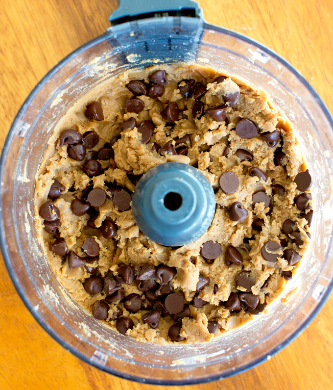 Healthy Cookie Dough Dip Recipe With Chickpeas