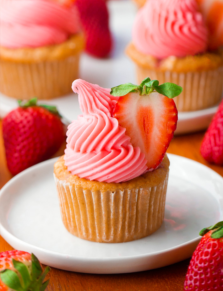Cupcakes with Strawberry Frosting