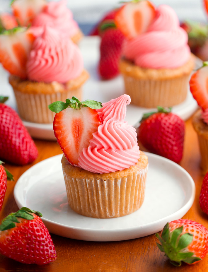 Vegan Strawberry Cupcakes
