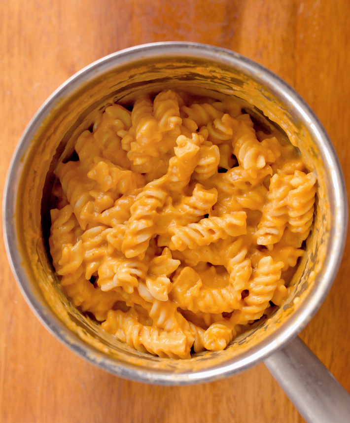 Saucepan Of Fall Pumpkin Mac & Cheese