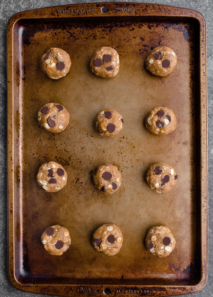 Oatmeal Chocolate Chip Cookie Dough Balls