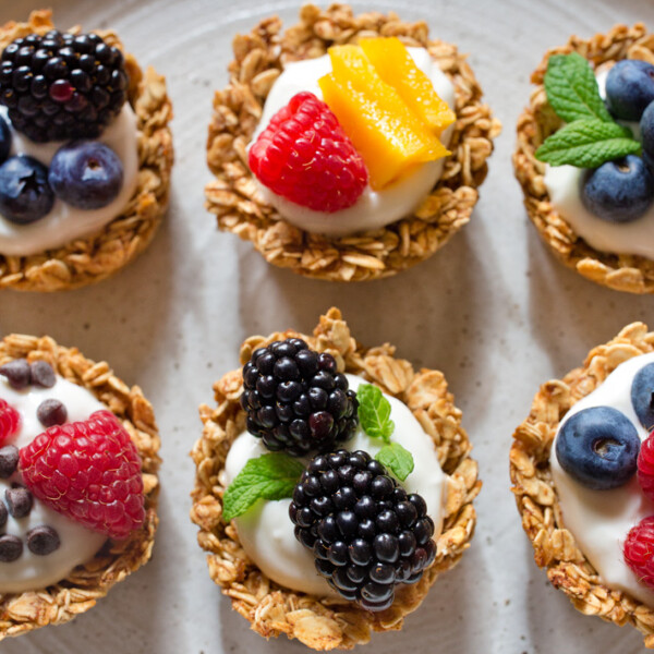 Berry Oat Breakfast Cups