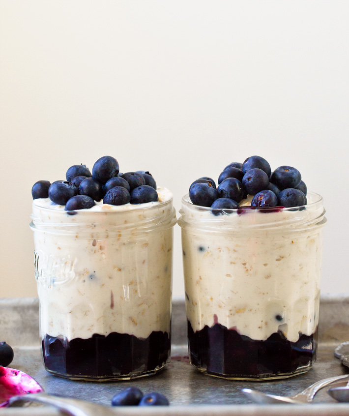 Blueberry Overnight Oat Recipe (Mason Jars)