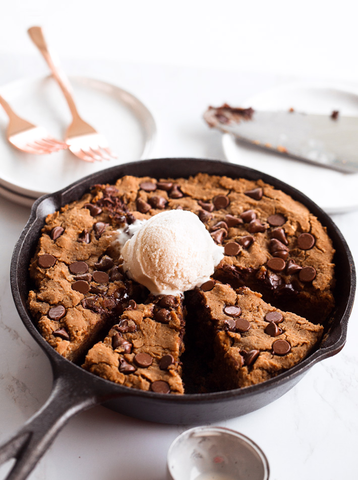 Chocolate Chip Skillet Cookie Pie Dessert Chocolate Chip Skillet Cookie Pie Dessert