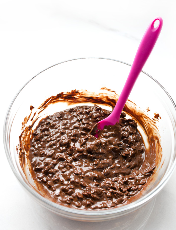 How To Make Chocolate Crunch Candy Bars How To Make Chocolate Crunch Candy Bars