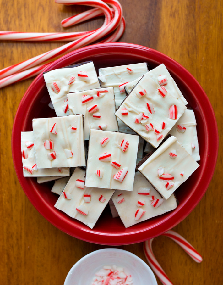 Christmas Candy Cane Bark (Vegan)