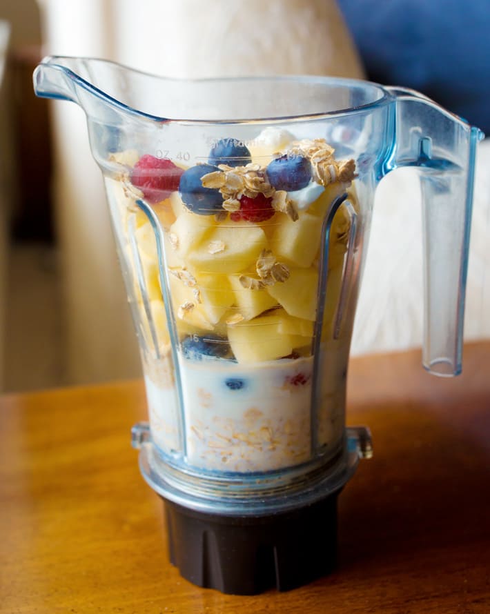 Breakfast Fruit Oat Smoothie
