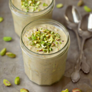 Pistachio Overnight Oats Recipe
