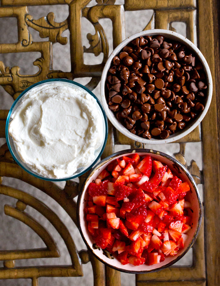 Chocolate Strawberry Bites Ingredients
