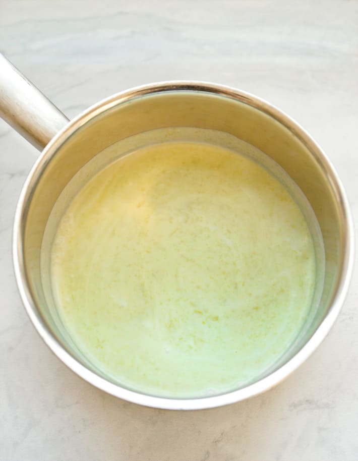 Como fazer uma bebida com manteiga de pistache Como fazer uma bebida com manteiga de pistache