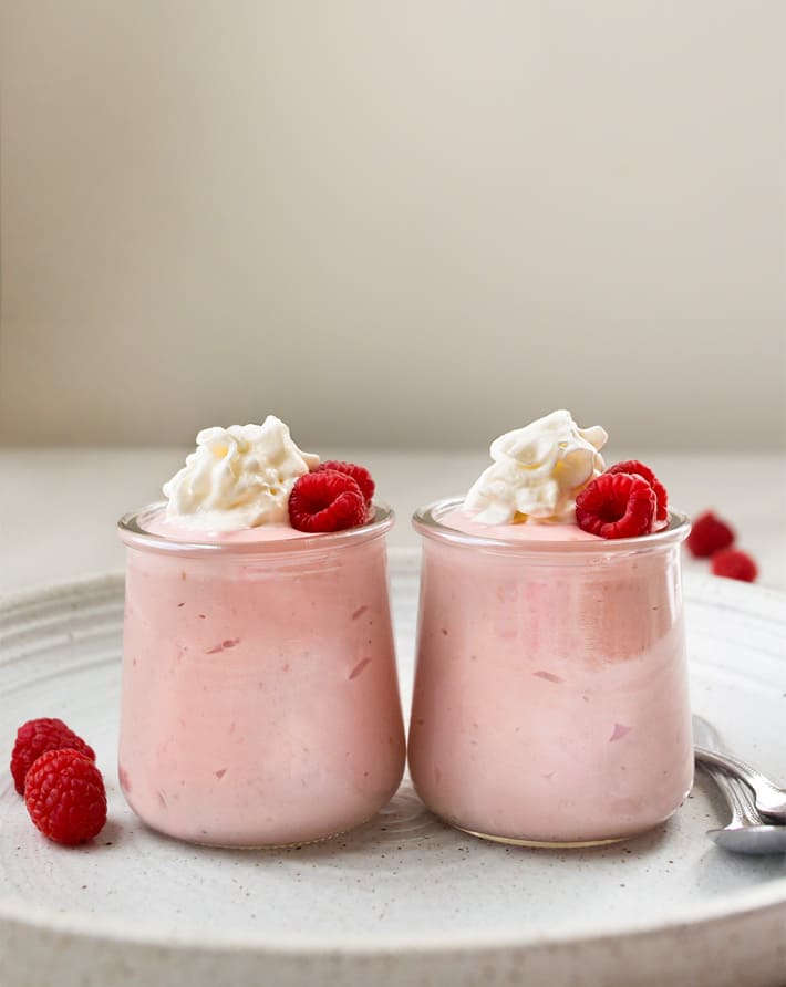 Vegan Raspberry Mousse (No Gelatin)