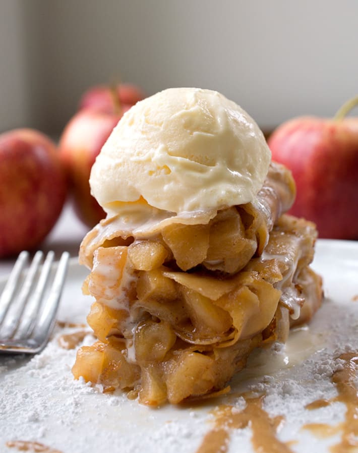 Apple Pie Egg Rolls With Vanilla Ice Cream Apple Pie Egg Rolls With Vanilla Ice Cream