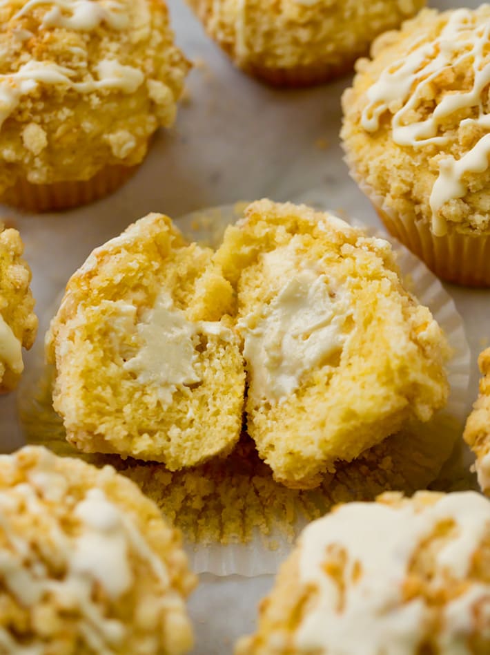 Lemon Muffins With Cream Cheese Filling Lemon Muffins With Cream Cheese Filling
