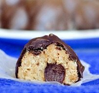 Healthy Cookie Dough Truffles