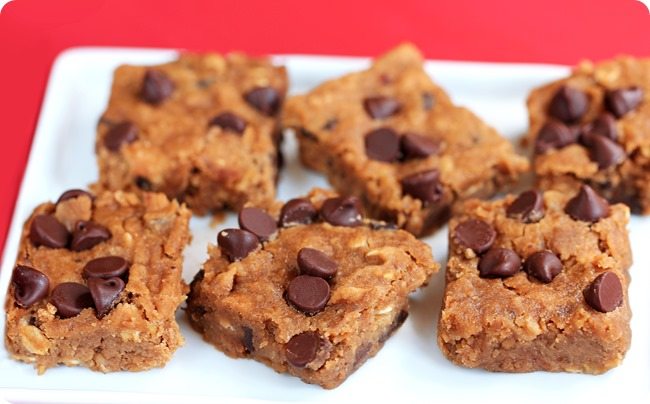 Secretly Healthy Nutella Chocolate Chip Blondies https://chocolatecoveredkatie.com/2014/09/23/nutella-chocolate-chip-blondies/