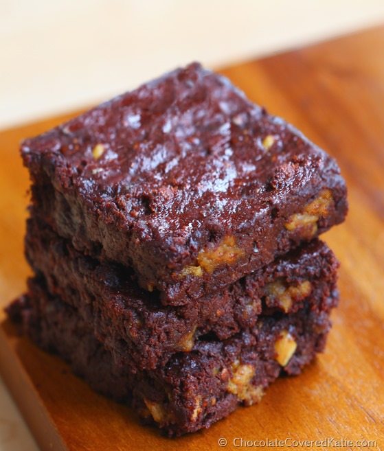 Chocolate Butterfinger Brownies https://chocolatecoveredkatie.com/2014/10/23/butterfinger-brownies/