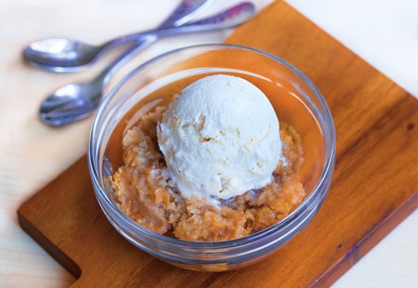 Caramel Pudding Cake - This recipe is like MAGIC! It's cake on the top, with a layer of warm caramel pudding underneath! https://chocolatecoveredkatie.com/2015/11/23/caramel-pudding-cake/ @choccoveredkt