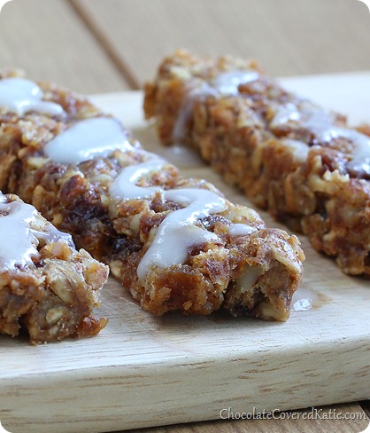 Pumpkin Chocolate Chip Chai Bars (Healthy Granola Bar Recipe)