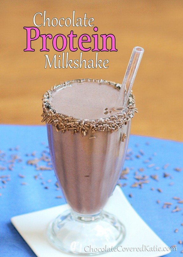 Healthy chocolate protein shake recipe with NO protein powder. It tastes like a chocolate milkshake! Recipe: https://chocolatecoveredkatie.com/2012/09/12/chocolate-protein-milkshake/