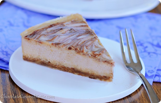 Cinnamon Roll Cheesecake