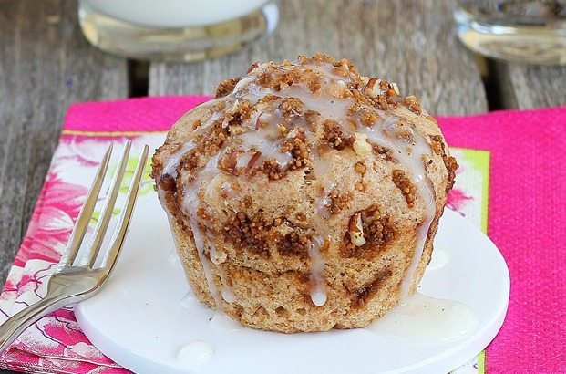 As seen on Buzzfeed - a single serving coffee cake in a mug, can be made in the microwave, and the entire recipe is less than 150 calories. Full recipe link: https://chocolatecoveredkatie.com/2012/05/14/1-minute-coffee-cake-in-a-mug/ 