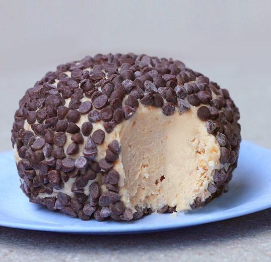 Peanut Butter Chocolate Chip Cheeseball