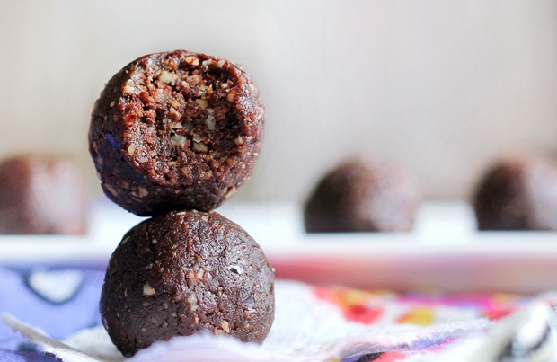 chocolate energy ball