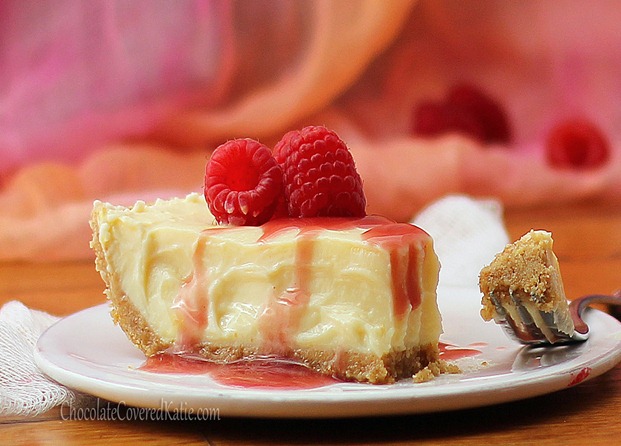 Ultra smooth and rich and creamy cheesecake from @choccoveredkt that absolutely melts in your mouth! + NO cream cheese or heavy cream required! Recipe link: https://chocolatecoveredkatie.com/2012/09/24/greek-yogurt-cheesecake/