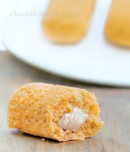 (Healthy) Homemade Twinkies with cream filling