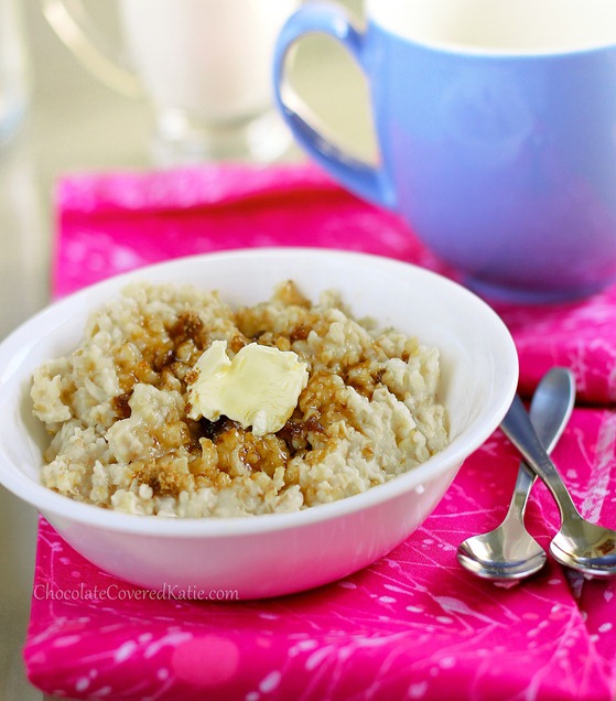 Crock Pot Oatmeal - The easiest way to make oatmeal. Cook once, and have a delicious breakfast all week - (can do different flavors) https://chocolatecoveredkatie.com/2012/11/11/how-to-make-oatmeal-in-the-slow-cooker-the-easy-way/ @choccoveredkt