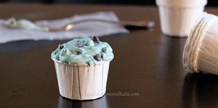 mint chocolate frosting shots