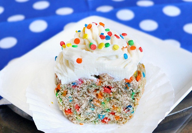 funfetti-cupcakes12