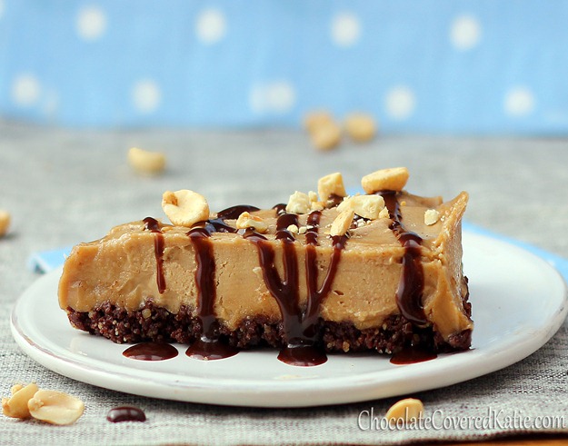 No-Bake / No-Sugar / Gluten-Free / Tastes like you are eating the filling of a Reeses peanut butter cup! Full recipe: https://chocolatecoveredkatie.com/2012/09/09/no-bake-peanut-butter-pie/
