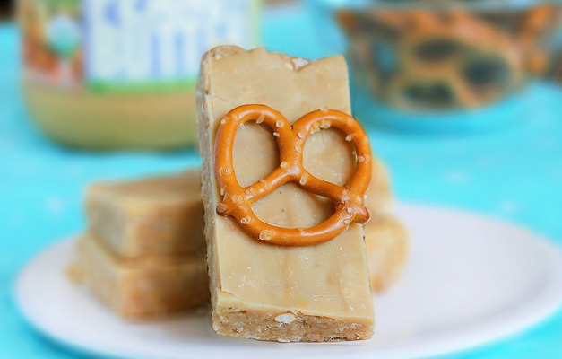 peanut butter luna bars