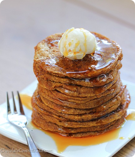 Sixteen light & fluffy pumpkin pancakes from @choccoveredkt... for less than 250 calories. Full recipe: https://chocolatecoveredkatie.com/2013/11/17/pumpkin-pancakes/