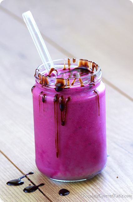 Low in calories and high in calcium, fiber, manganese, magnesium, potassium, riboflavin, Vitamin C and Vitamin E, it gives you energy for hours! Being healthy never tasted this good! Recipe here: https://chocolatecoveredkatie.com/2014/05/02/pink-energizer-smoothie/