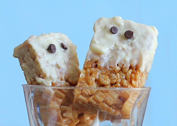 rice krispy treat ghosts!