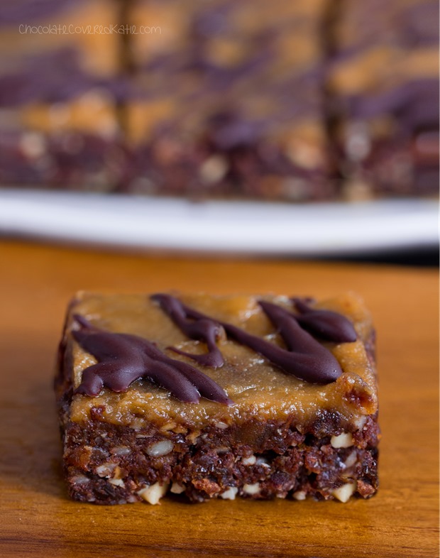 Secretly healthy brownie bars - from @choccoveredkt... oil-free, sugar-free, raw, #vegan, paleo, & gluten-free. Full recipe: https://chocolatecoveredkatie.com/2015/06/01/no-bake-chocolate-peanut-butter-brownie-bars/