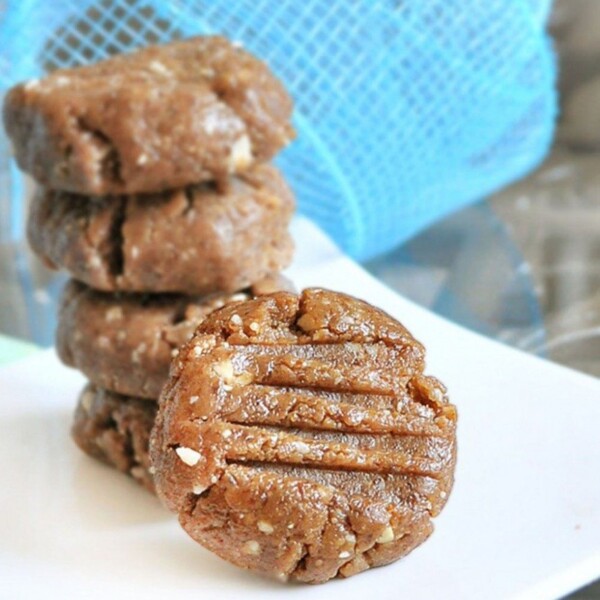 1/4 cup peanut butter, 1/8 tsp vanilla extract, 1/2 cup… Full recipe: https://chocolatecoveredkatie.com/2011/08/24/peanut-butter-cookie-dough-cookies/ @choccoveredkt