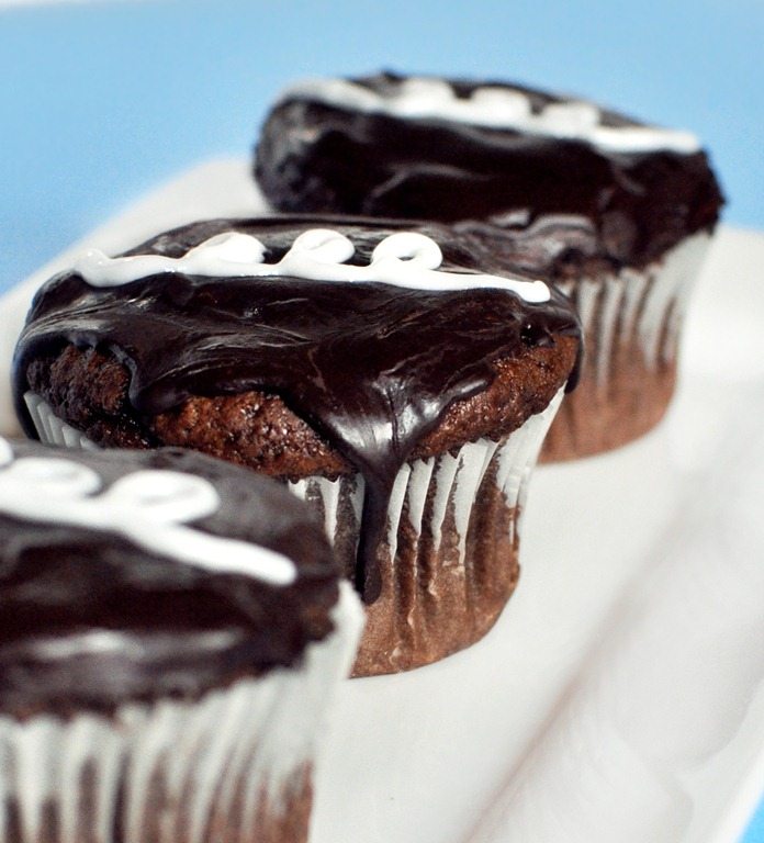 Vegan Hostess Cupcake